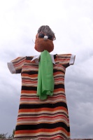 6 Suzanne-Bissardon épouvantails Viricelles (2).jpg